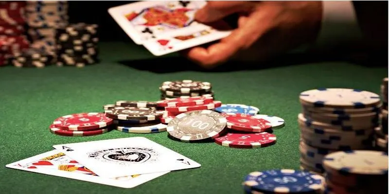 Tìm hiểu cách chơi Poker chuẩn nhất tại nhà cái 33Win